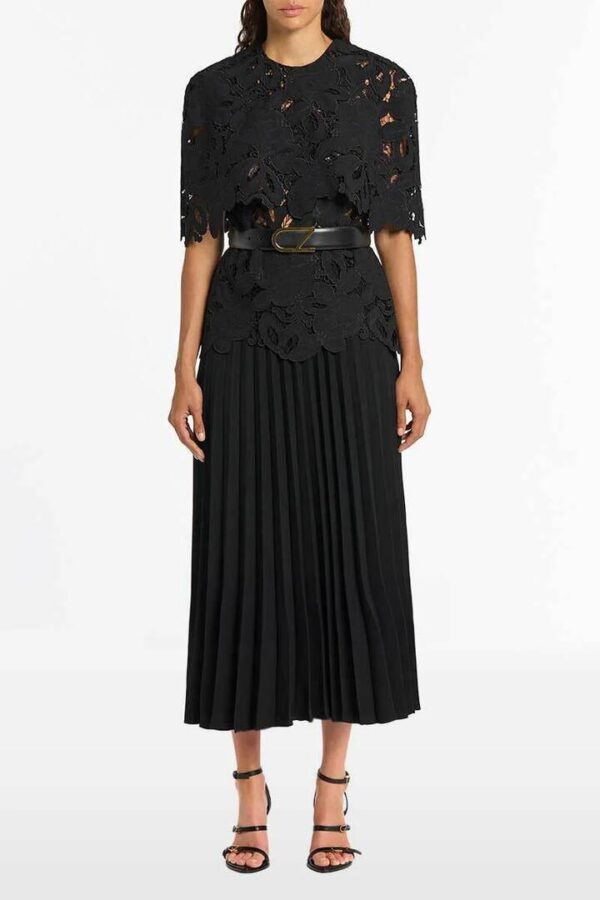 BLACK CREPE PLEATED MIDI SKIRT